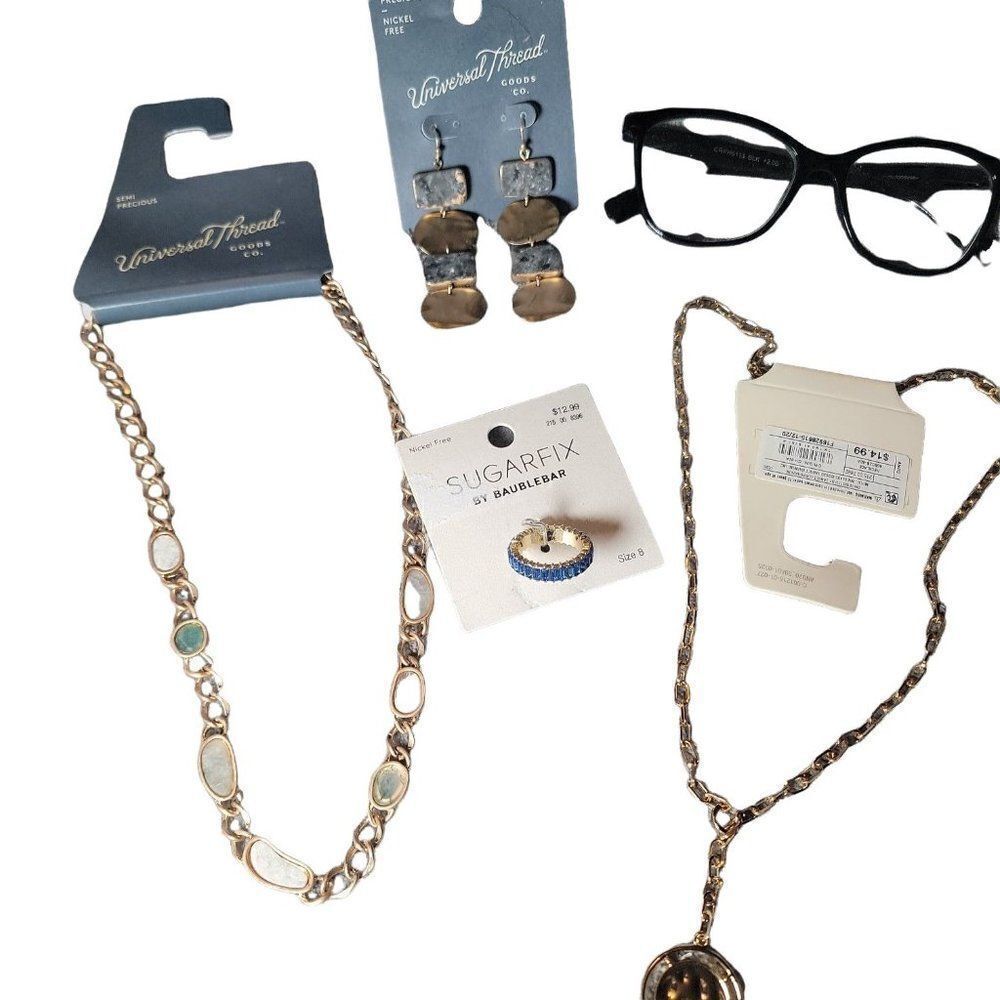Universal Thread Sugar Fix A New Day Girls Gold Chain Necklace Accessory Bundle